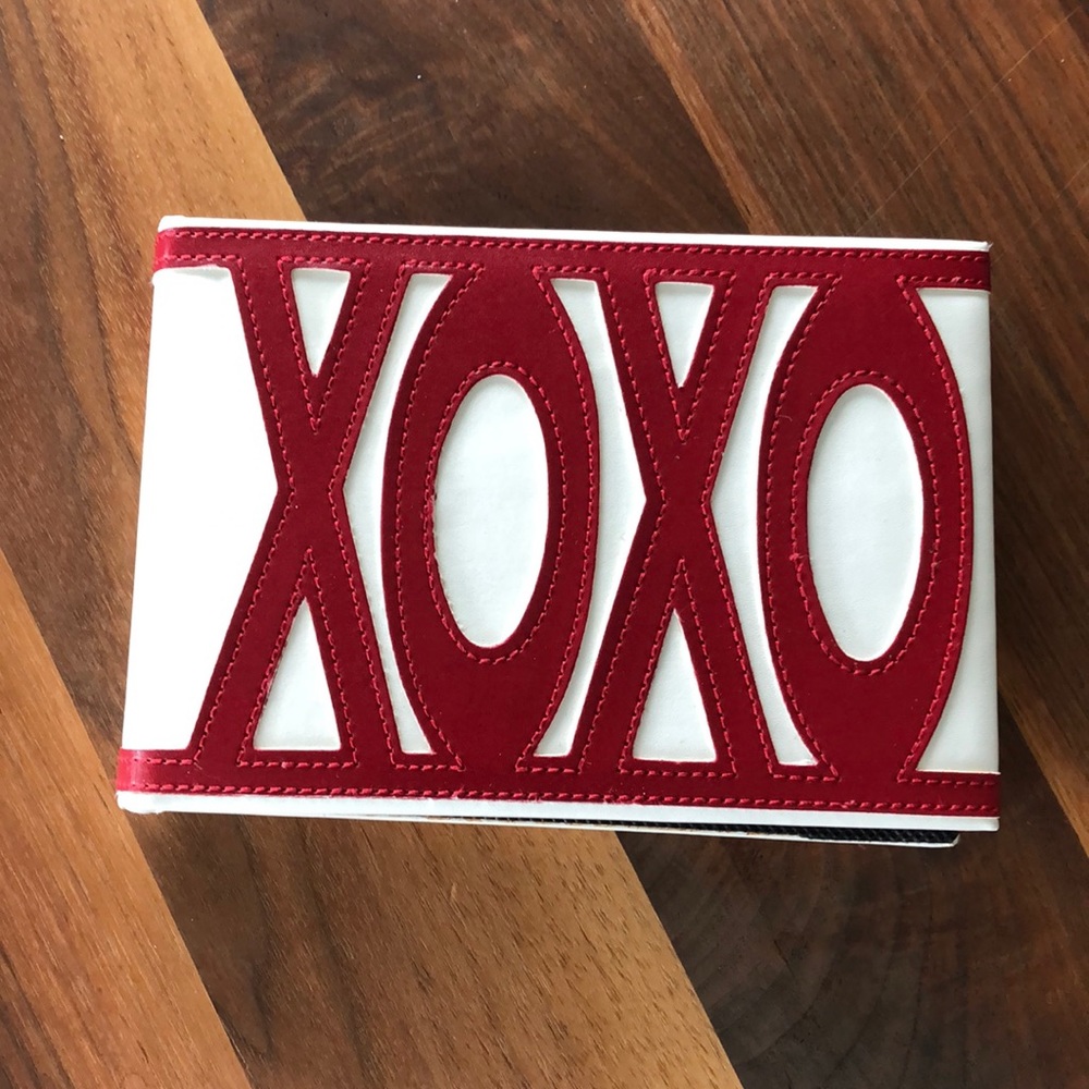 ⭐️FREE with bundle XOXO Photo Album